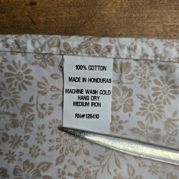 Ann Mashburn 100% Cotton Blouse – Size L - White / Caramel Floral Pattern - Picture 10 of 10